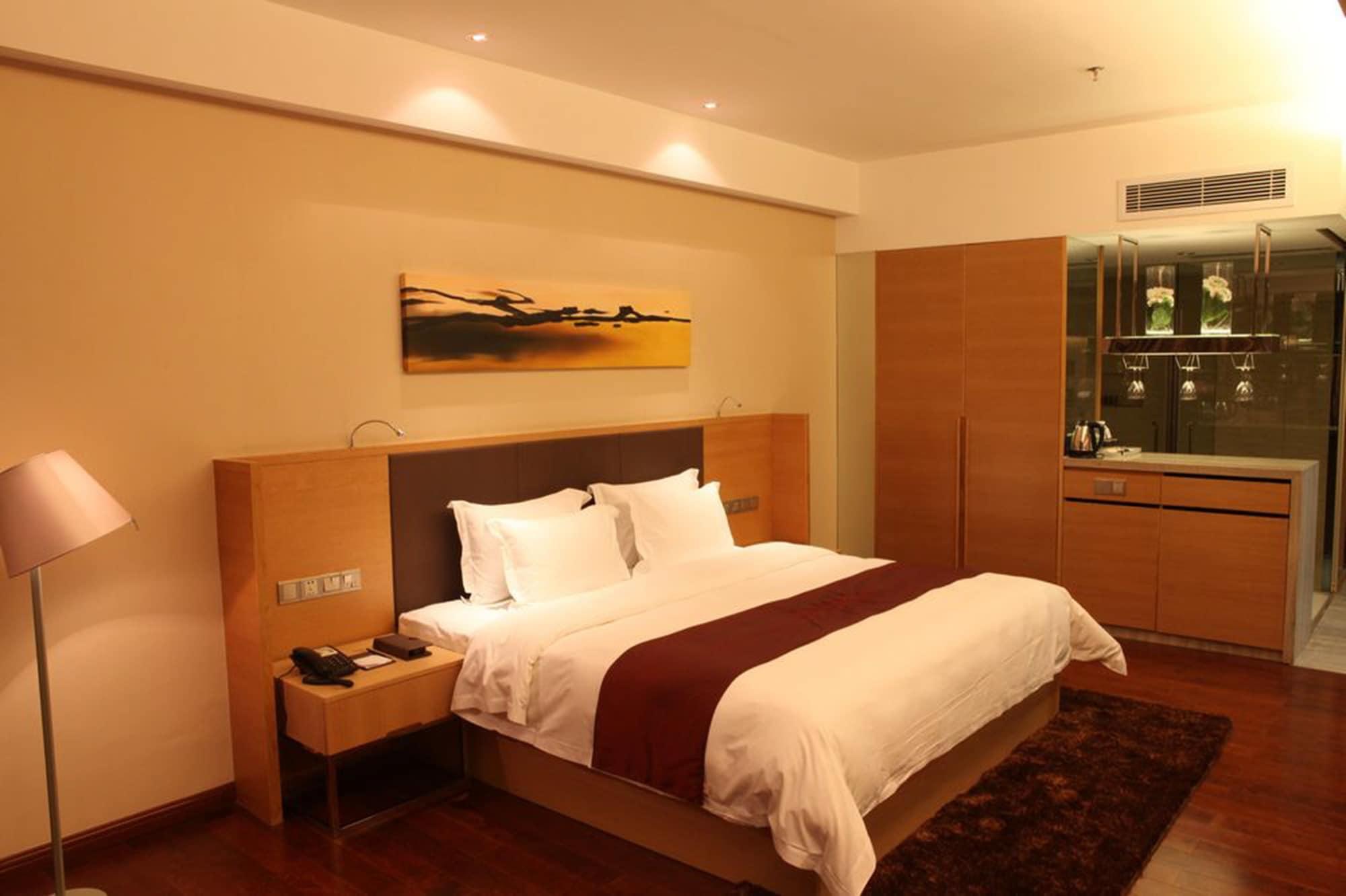 Shenzhen Ramada Plaza, North Railway Station Hotel Exterior photo