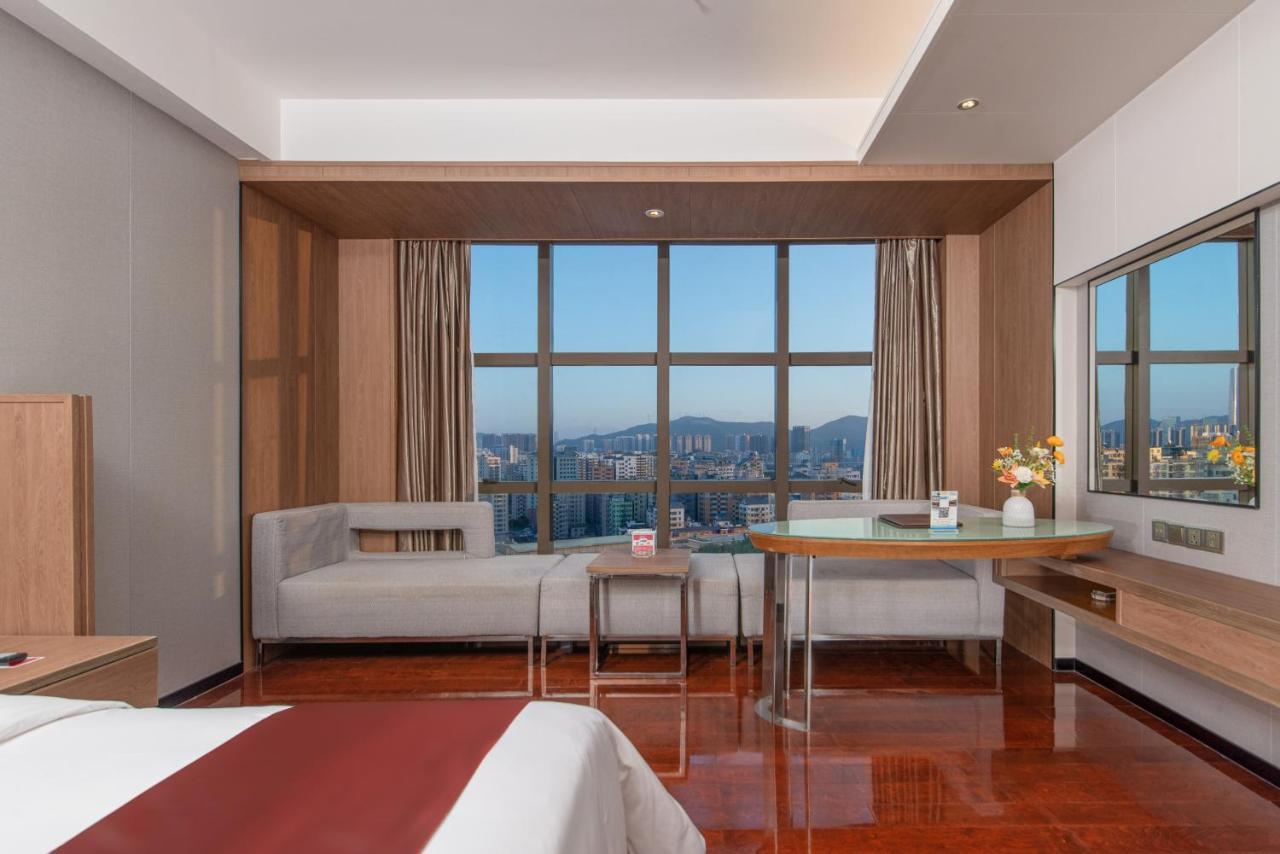 Shenzhen Ramada Plaza, North Railway Station Hotel Exterior photo