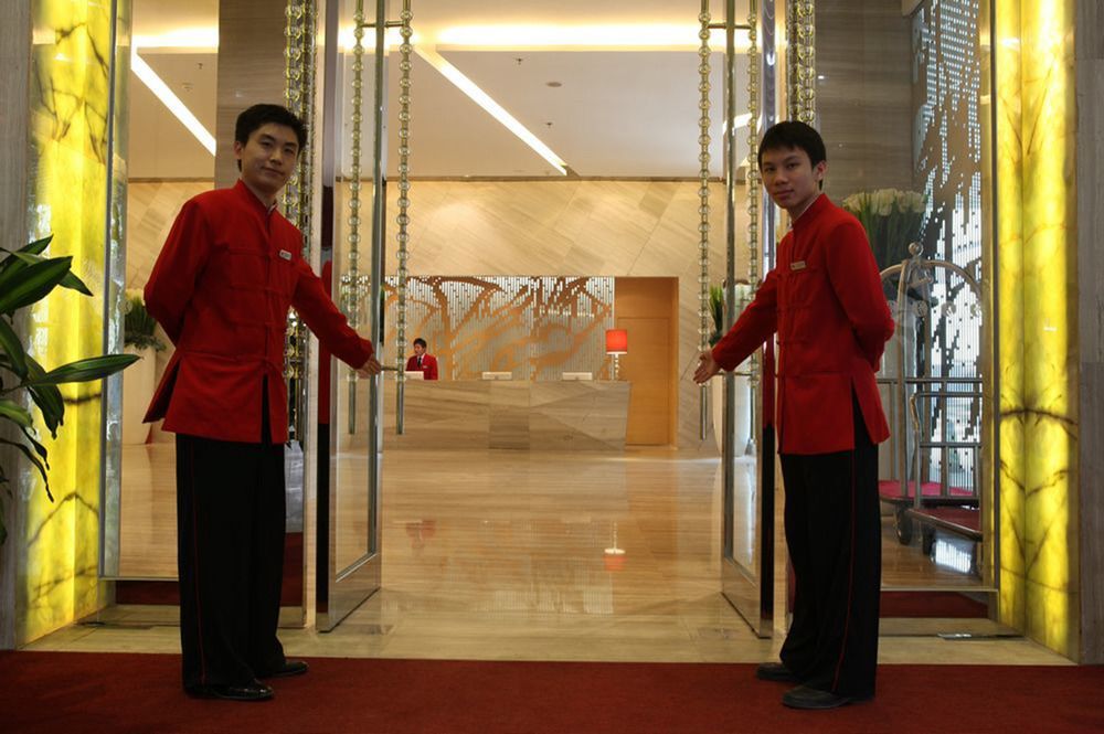 Shenzhen Ramada Plaza, North Railway Station Hotel Exterior photo